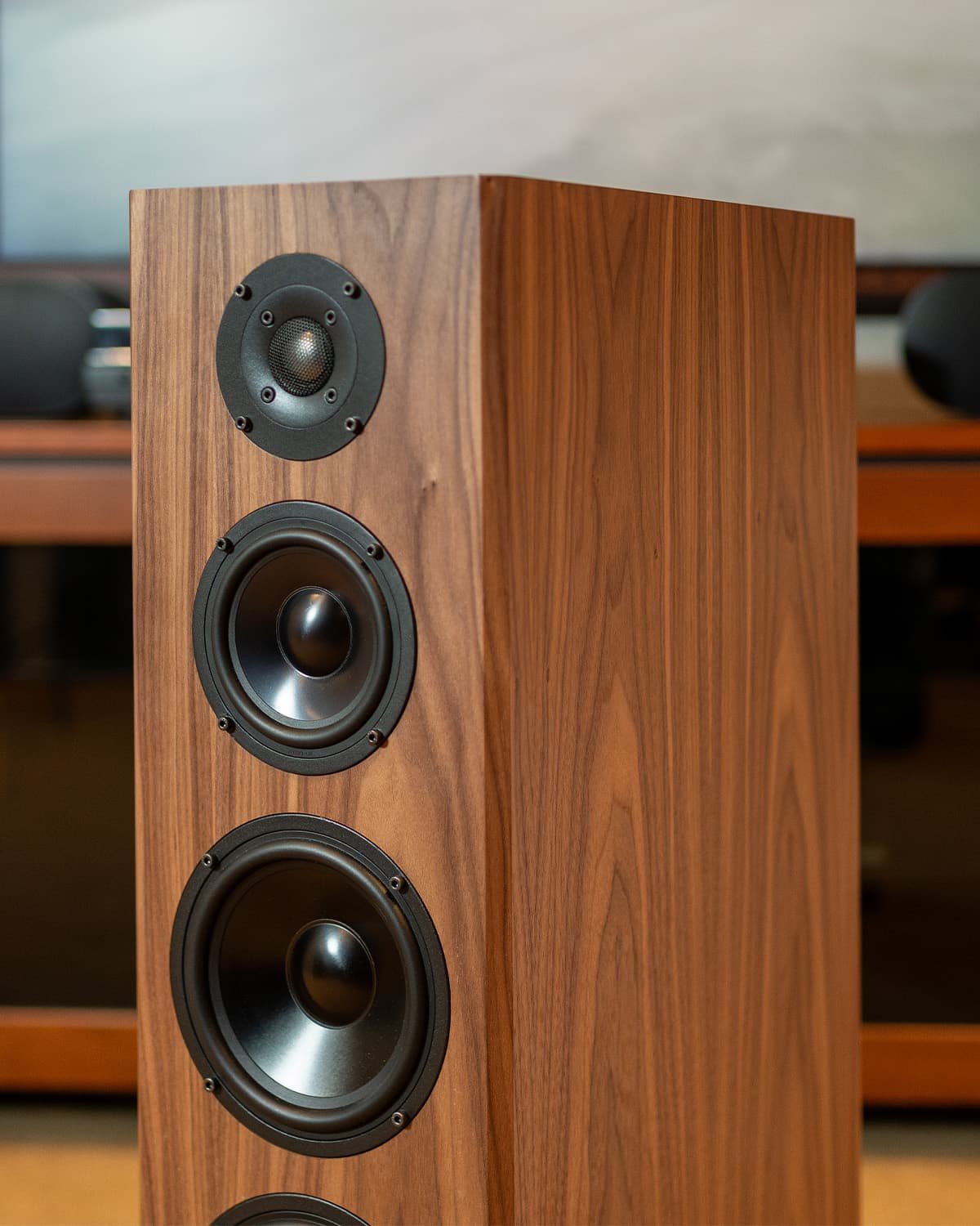 KLH Kendall 2F Floorstanding Speaker